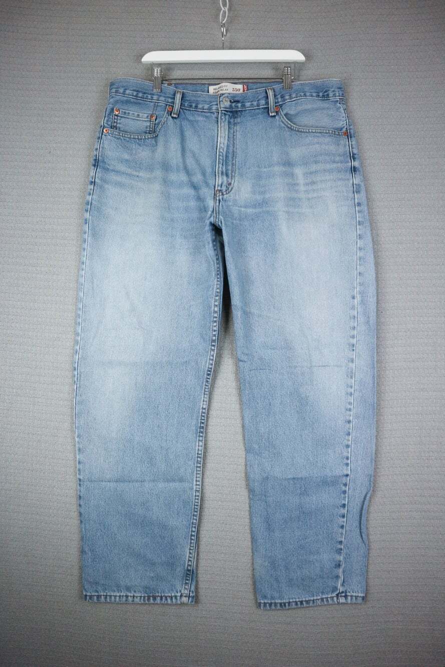 Levi's 550 Relaxed Fit Light Wash Blue Denim Jeans 40x32